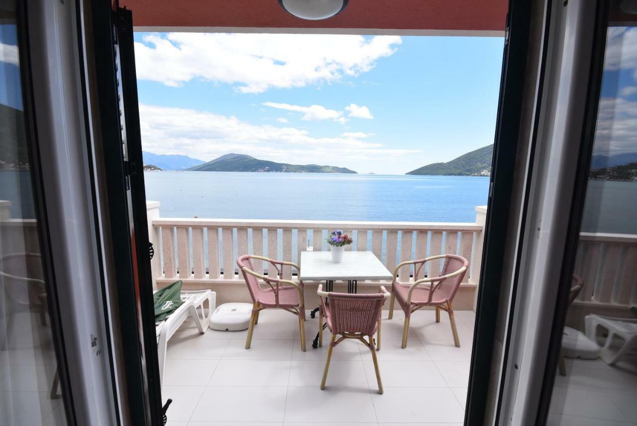 Grifone Coastline Appartement Herceg Novi Buitenkant foto