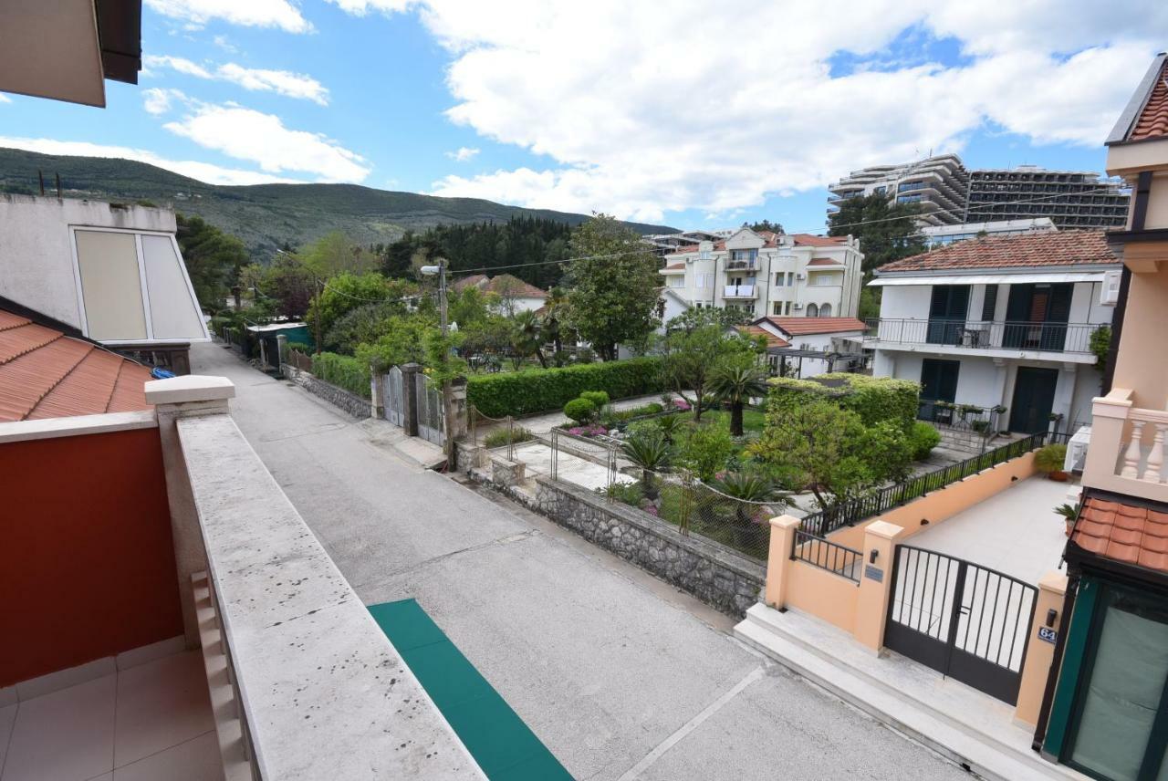 Grifone Coastline Appartement Herceg Novi Buitenkant foto